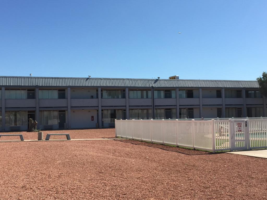 Ez 8 Motel Airporter Phoenix Zewnętrze zdjęcie